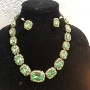 Heidi Daus mint 18 inch necklace